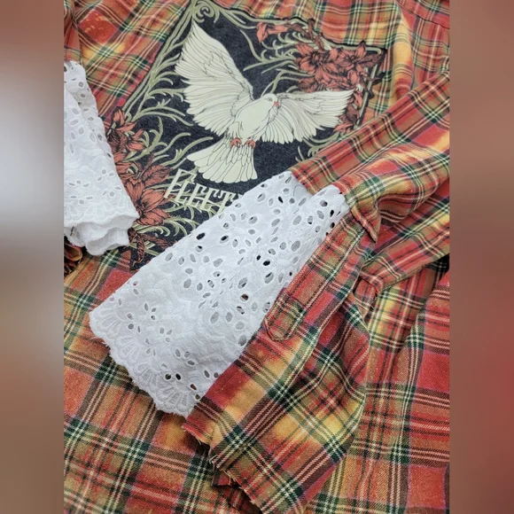 Fleetwood Mac Rock Band Flannel Shirt Jacket Shacket With Bell Sleeves Upcycled - Picture 10 of 11